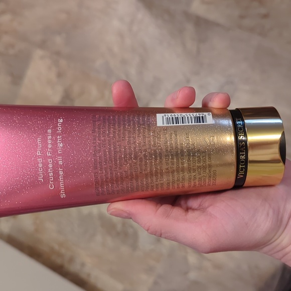 Victoria's Secret Pure Seduction shimmer lotion - Picture 3 of 6